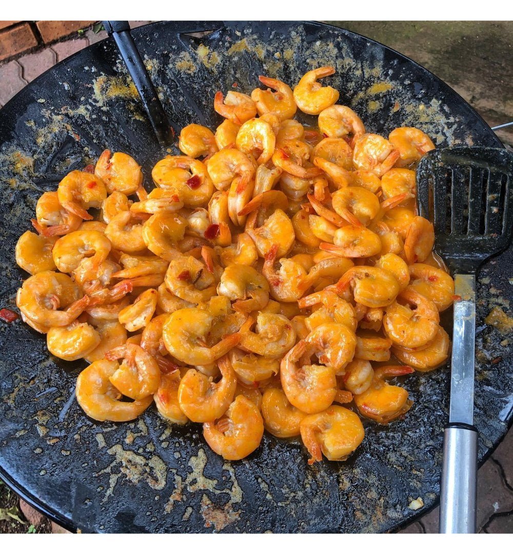 Easy-Peel Prawns | Medium Shell-Cut | 800g